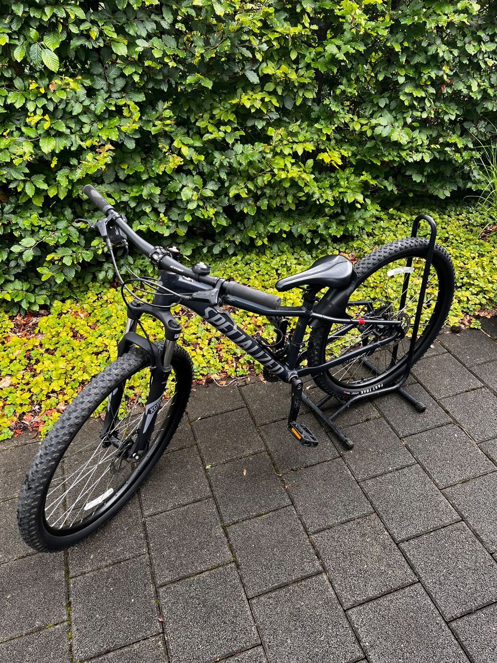Specialized Velos: Specialized Rockhopper Sport 27.5 – Gebraucht aus Baar von