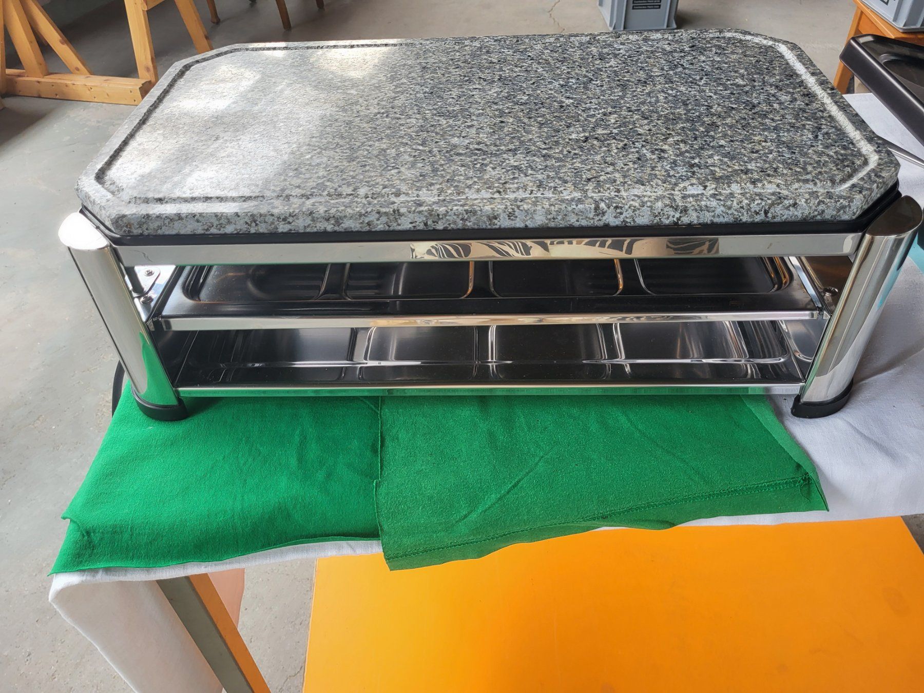 Elettrodomestici da cucina: Ohmex Grill 4500  4-in-1 – Usato da Diessenhofen venduto da Osio 2