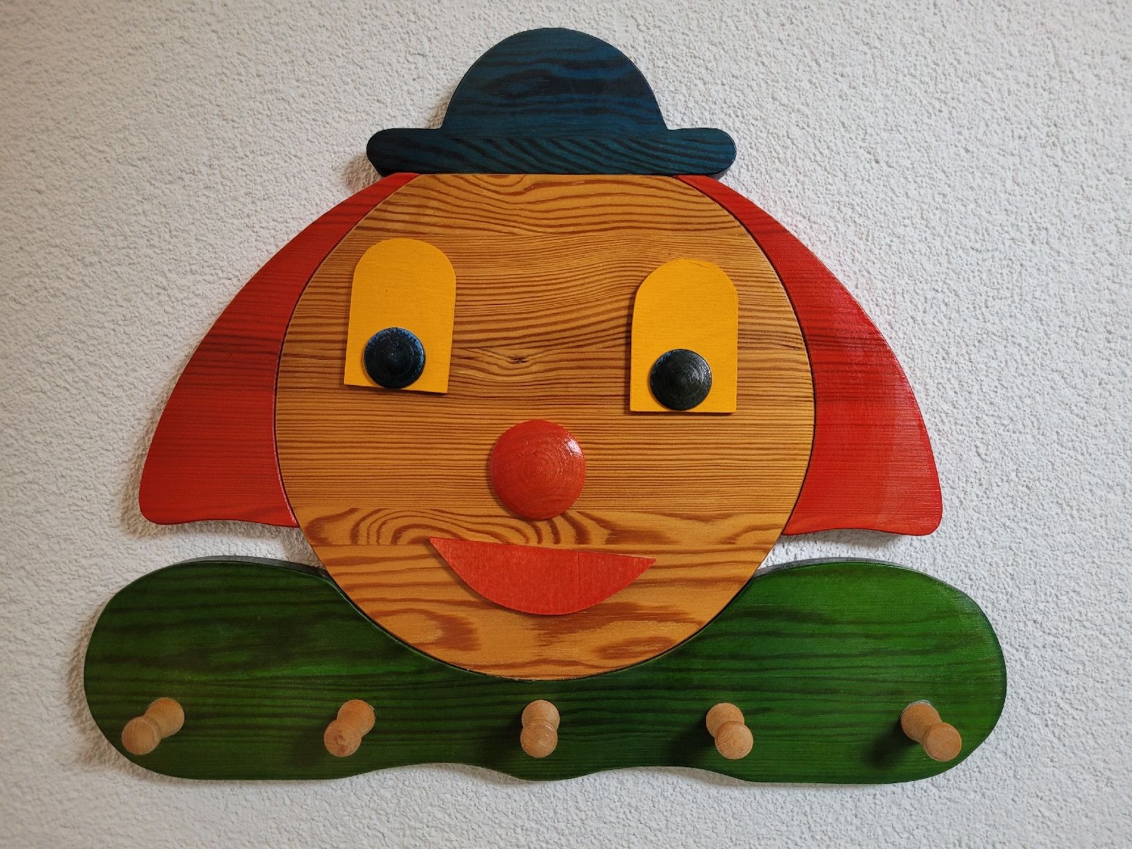 Guardaroba: Kindergarderobe aus Holz Clown – Usato da Erlinsbach SO venduto da Elso72