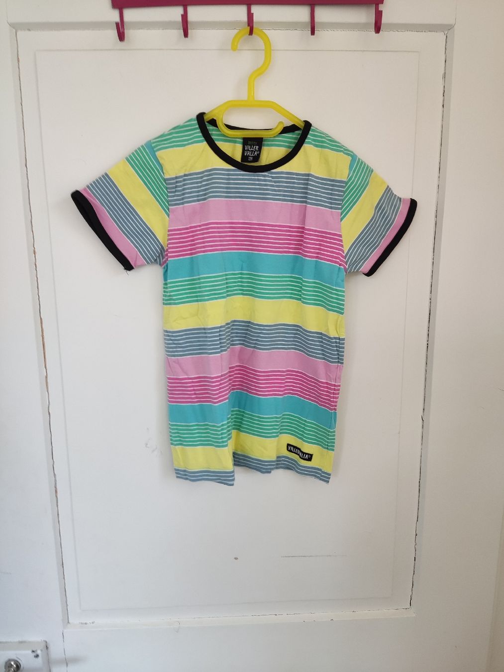 Villervalla Camicette, T-shirt & Top: T-Shirt Villervalla Gr 134  – Usato da Winterthur venduto da Shorna