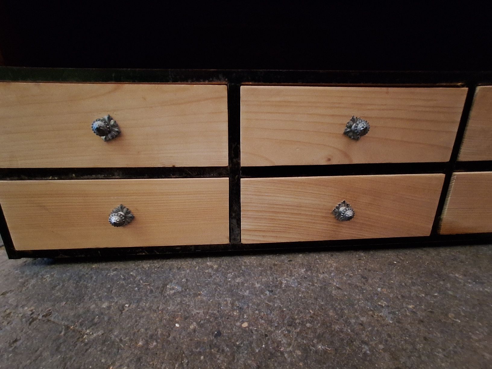 Cassettiere: Restaurierter Korpus für Atelier – Usato da zofingen venduto da Blume14 4