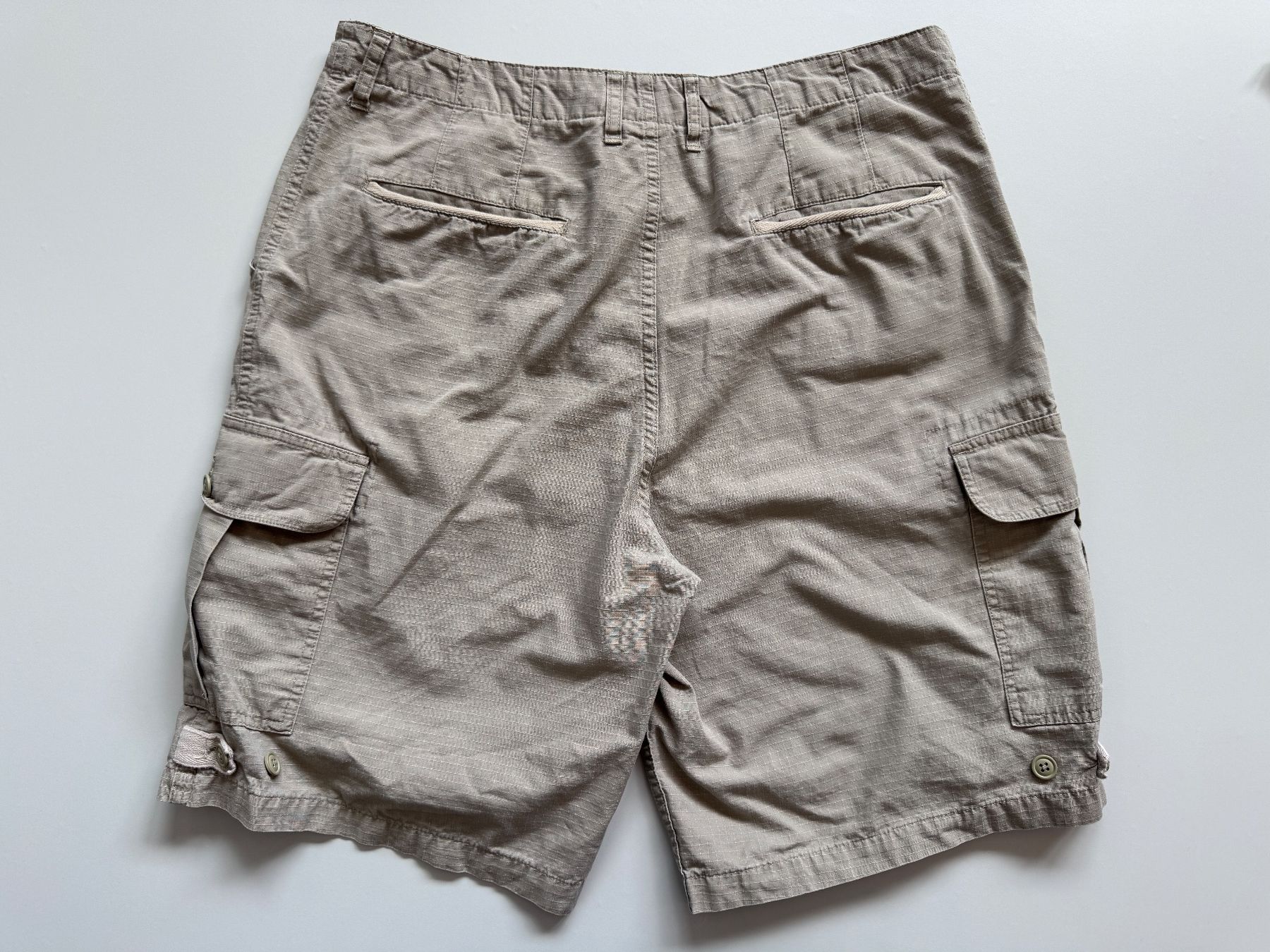 Pantaloni: No Boundaries Cargo w36 bermuda 100% cotton 6 pockets – Usato da Neuchâtel venduto da _Easy_to_Find_ 6