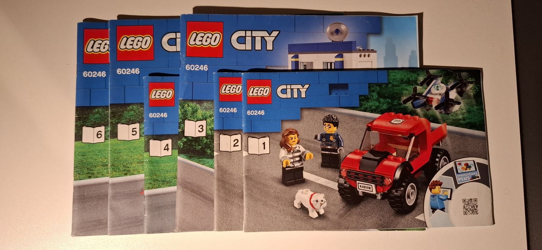 Lego Baukästen: Lego City Polizeistation 60246 – Gebraucht aus Birmenstorf AG von Hexxor 1