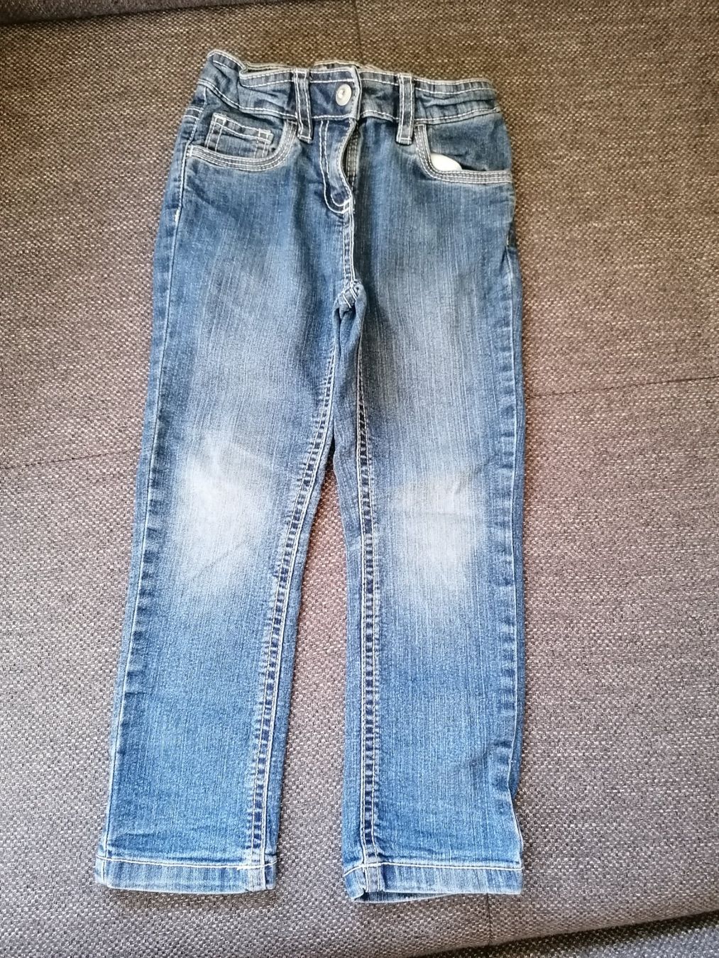 Pantaloni: Jeans Gr. 104 – Usato da Büttikon AG venduto da Amineah