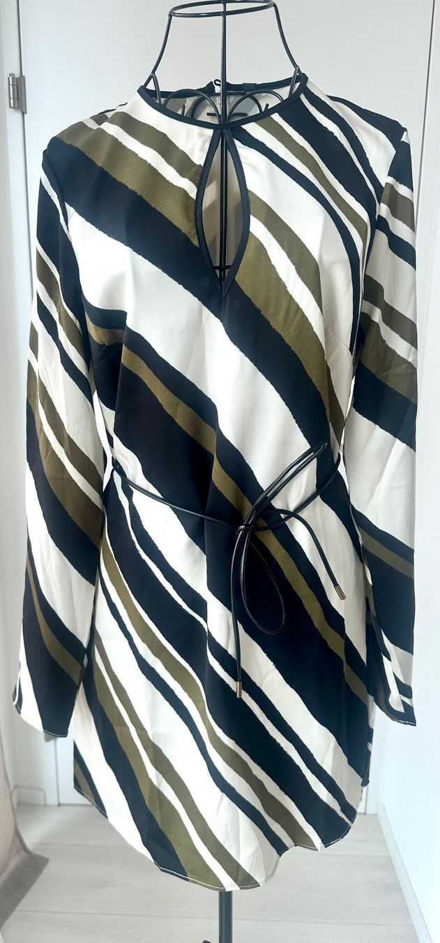 Mango Vestiti: Schickes Kleid von Mango, NEU – Nuovo e nell'imballaggio originale da Bremgarten AG venduto da jiom