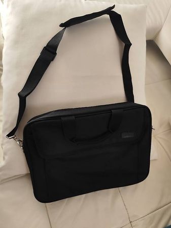 Dicota Laptop-Tasche 17,3" / 46cm  wie neu