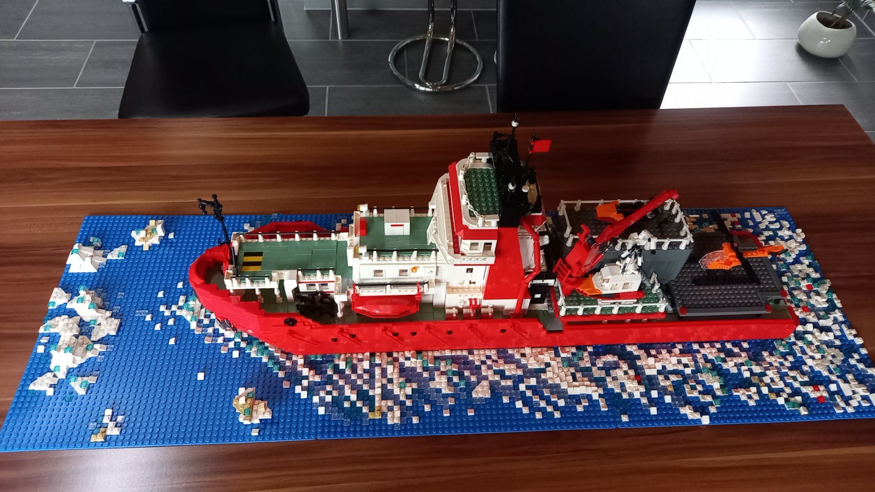 Kit di modellismo & Modellini statici: Forschungsschiff aus  6000 Klemmbausteinen – Usato da Bönigen venduto da pantenoros068