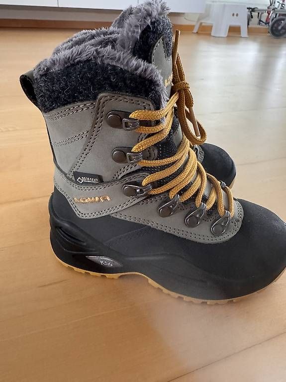 Lowa Herrenschuhe: Lowa Winterstiefel gr 27 – Neu (gemäss Beschreibung) aus Buttwil von cpi_q5sp 2