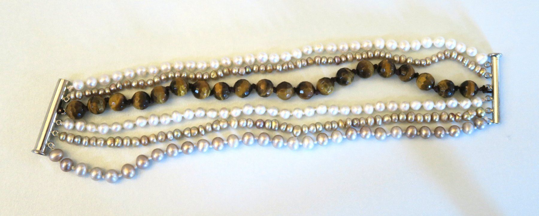 Bracciali & Braccialetti: Armband Zuchtperlen/Tigerauge – Usato da Brittnau venduto da marlenestone 1