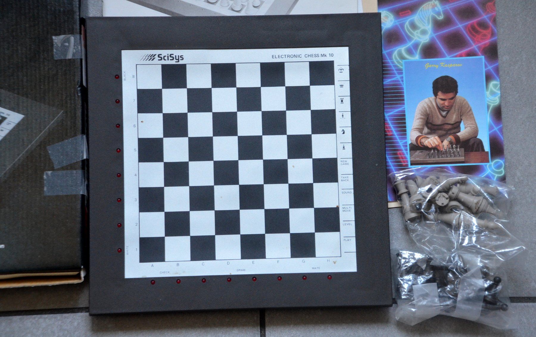 Spiele: Kasparov MK10 Elektronisches Schach / Échecs électroniques – Gebraucht aus Collonges von arashee 2