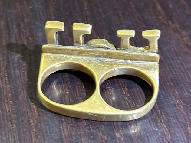 Ringe: Hell 2 fingers Brass Ring – Gebraucht aus Zürich von RatsTreasure 6