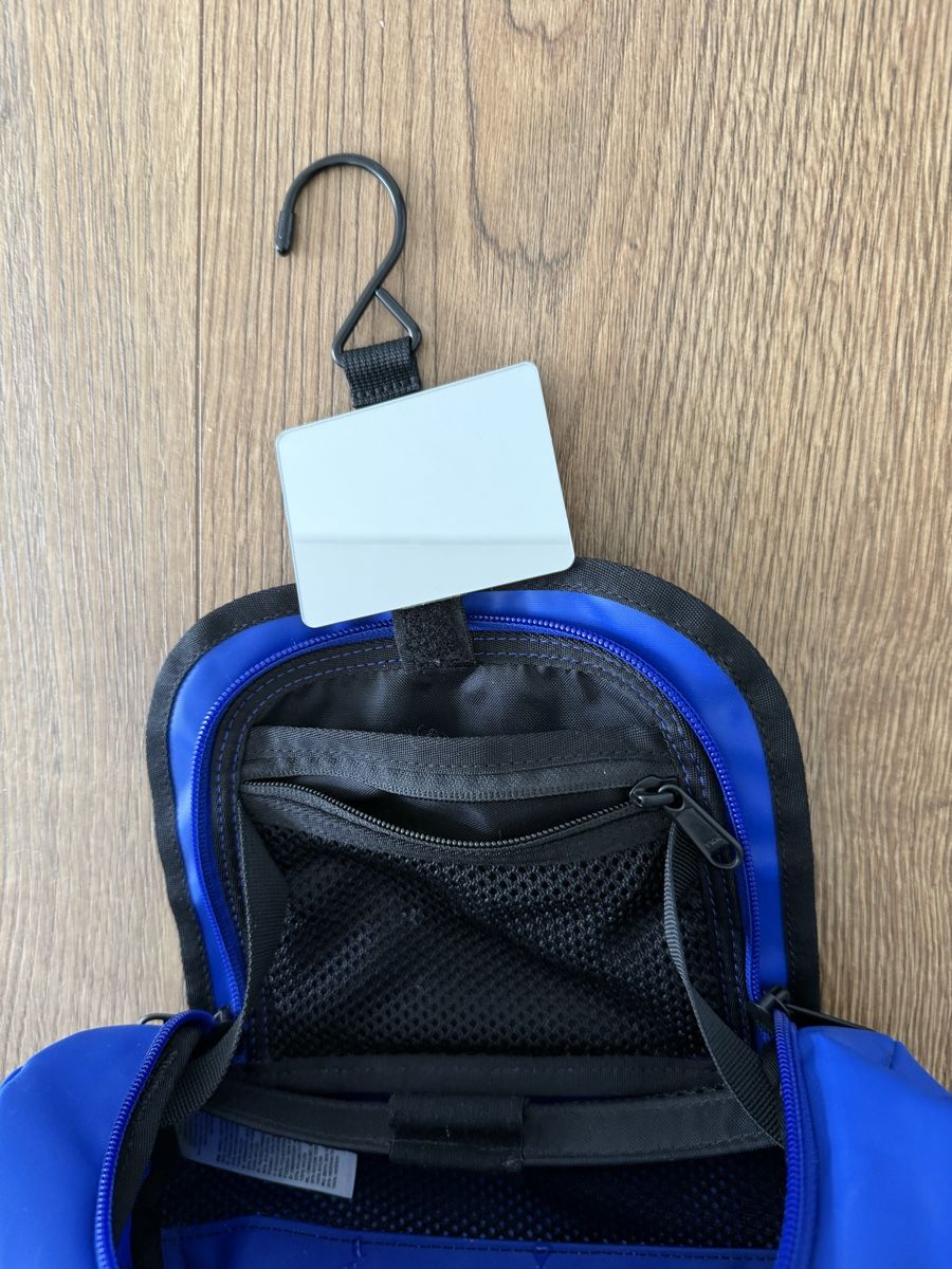 Custodie per cosmetici: The North Face Reisewaschbeutel Grösse S – Usato da Sumiswald venduto da sonrisa70 3