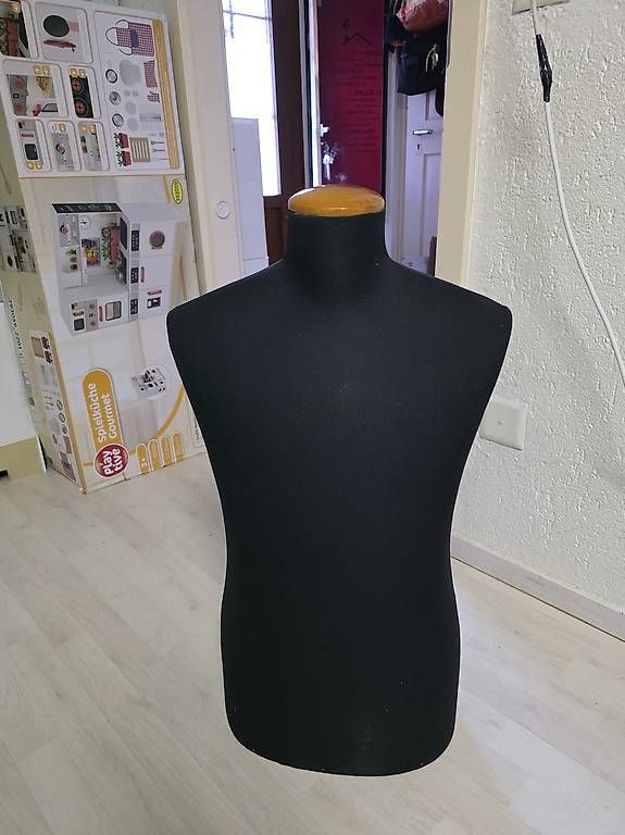 T-shirt: Vendo diversi busti – Nuovo e nell'imballaggio originale da Iragna venduto da AnaRita2719
