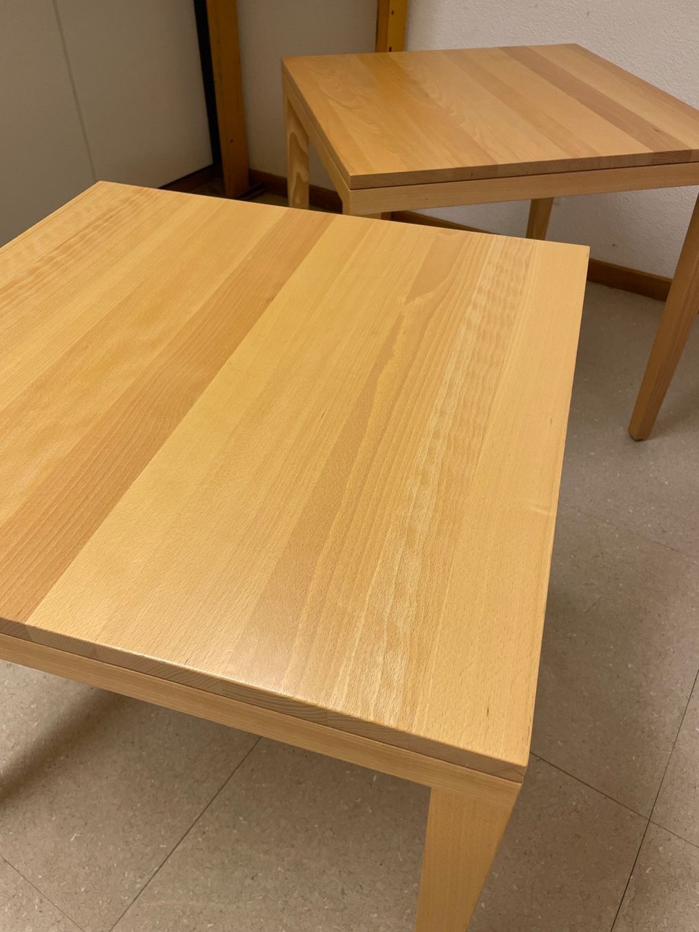 Horgen Glarus Tavoli: Horgen Glarus Tisch – Usato da Grenchen venduto da Design-Outlet 7