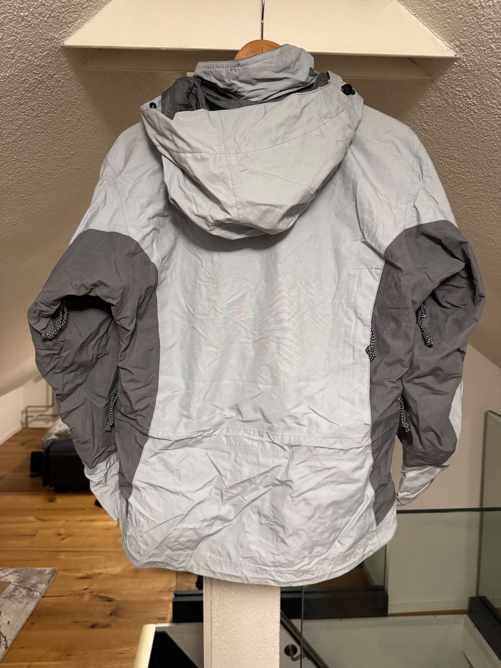 Helly Hansen Giacche: Vintage Helly Hansen Jacke – Usato da Schlieren venduto da enbe5 2