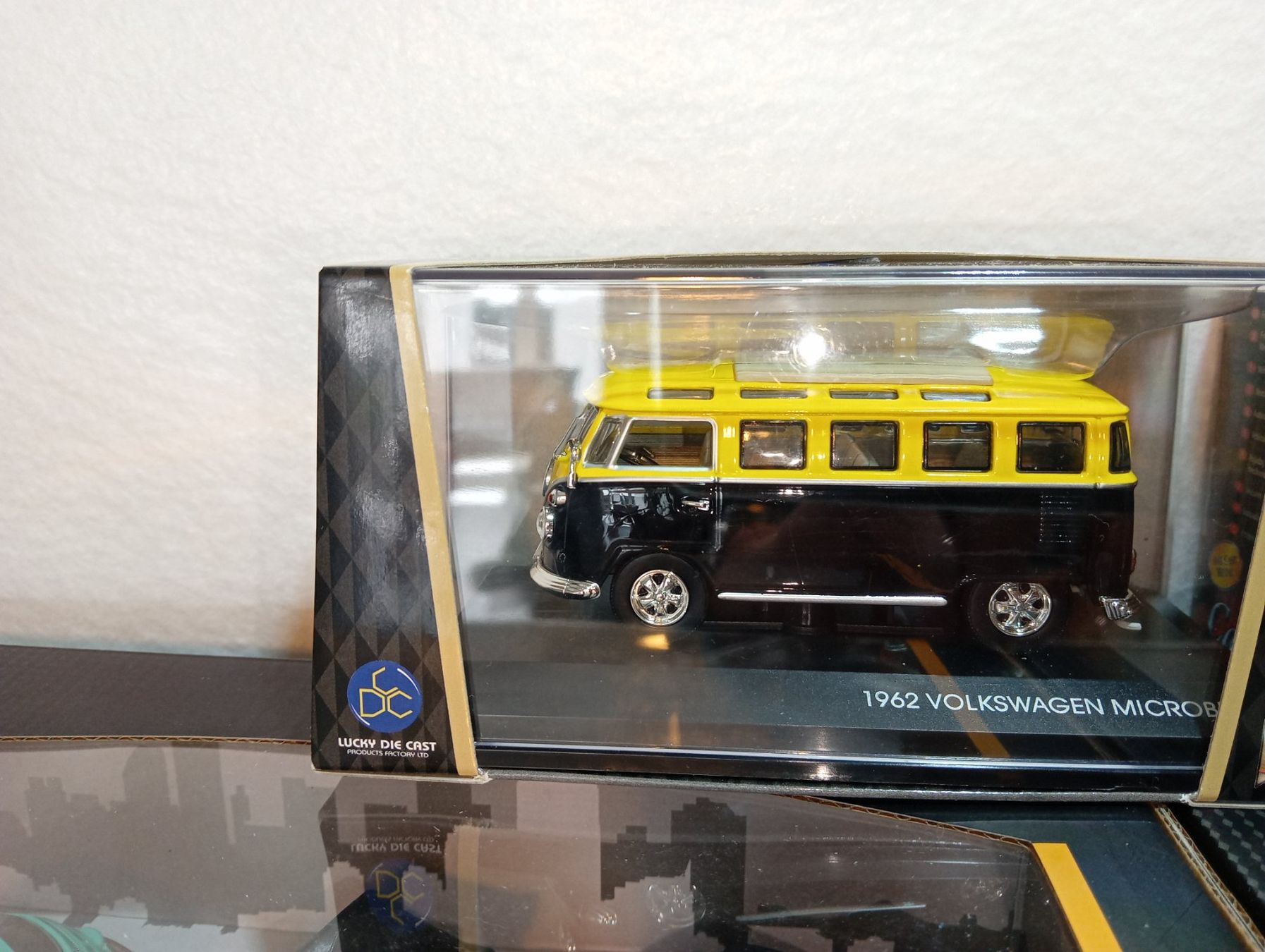 Volkswagen Modellini d'auto: VW Konvolut  1:43 – Usato da Huttwil venduto da Secondtrain 3