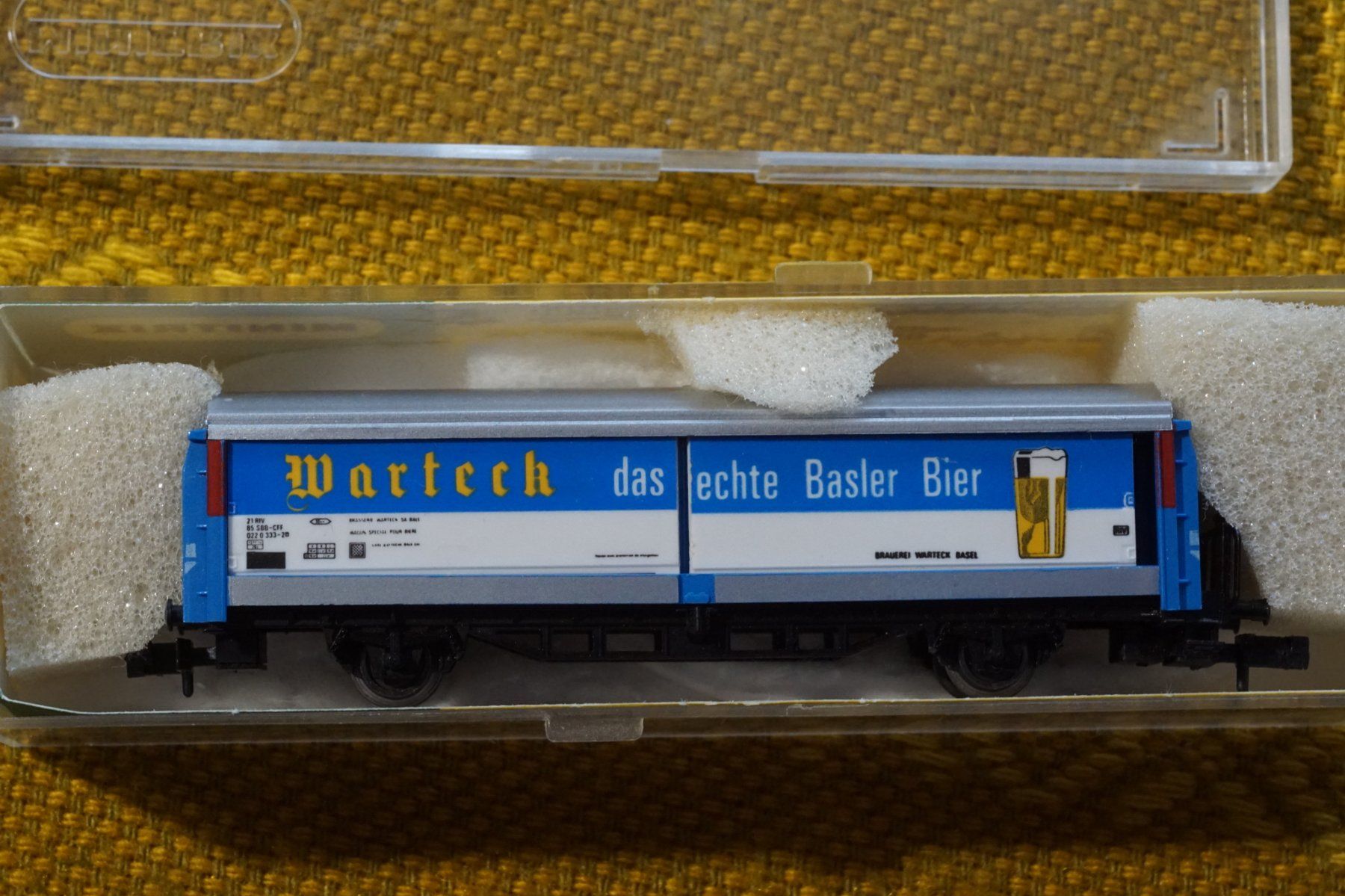 Trix Trains électriques: Güterwagen "Warteck das echte Basler Bier" Spur N – D'occasion à Gränichen par iknow 2
