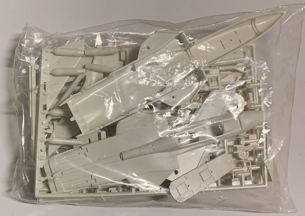 Modellbausätze & Standmodelle: AIRFIX; Multi-Role Combat Aircraft (M.R.C.A.) – Gebraucht aus Suhr von schoblobloch 1