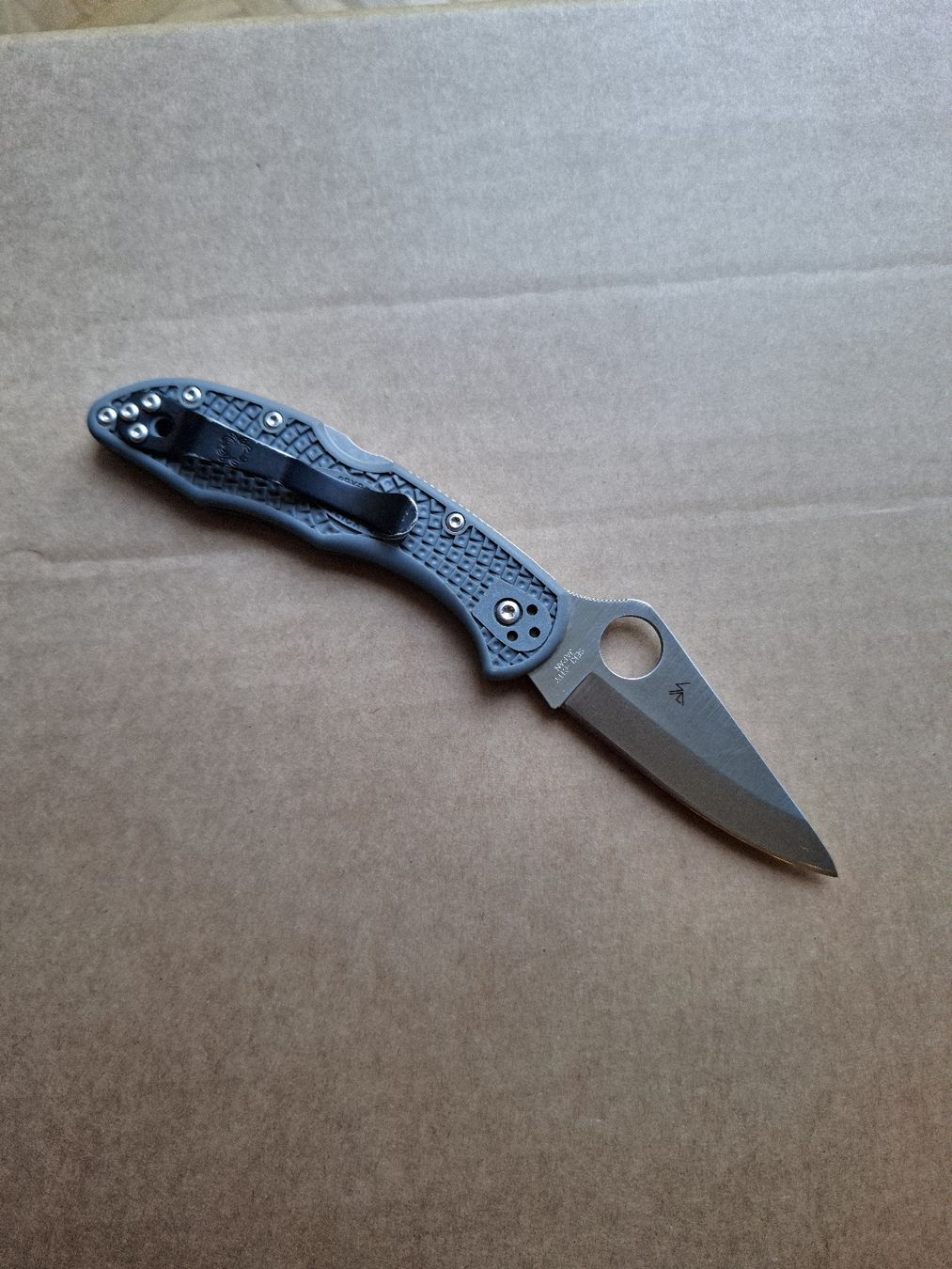 Spyderco Couteaux de poche: Spyderco Delica 4 Messer – D'occasion à Plan-les-Ouates par Evilworm_12 1