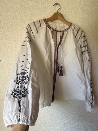 Damen Bluse Maje weiss bestickt Grösse 1