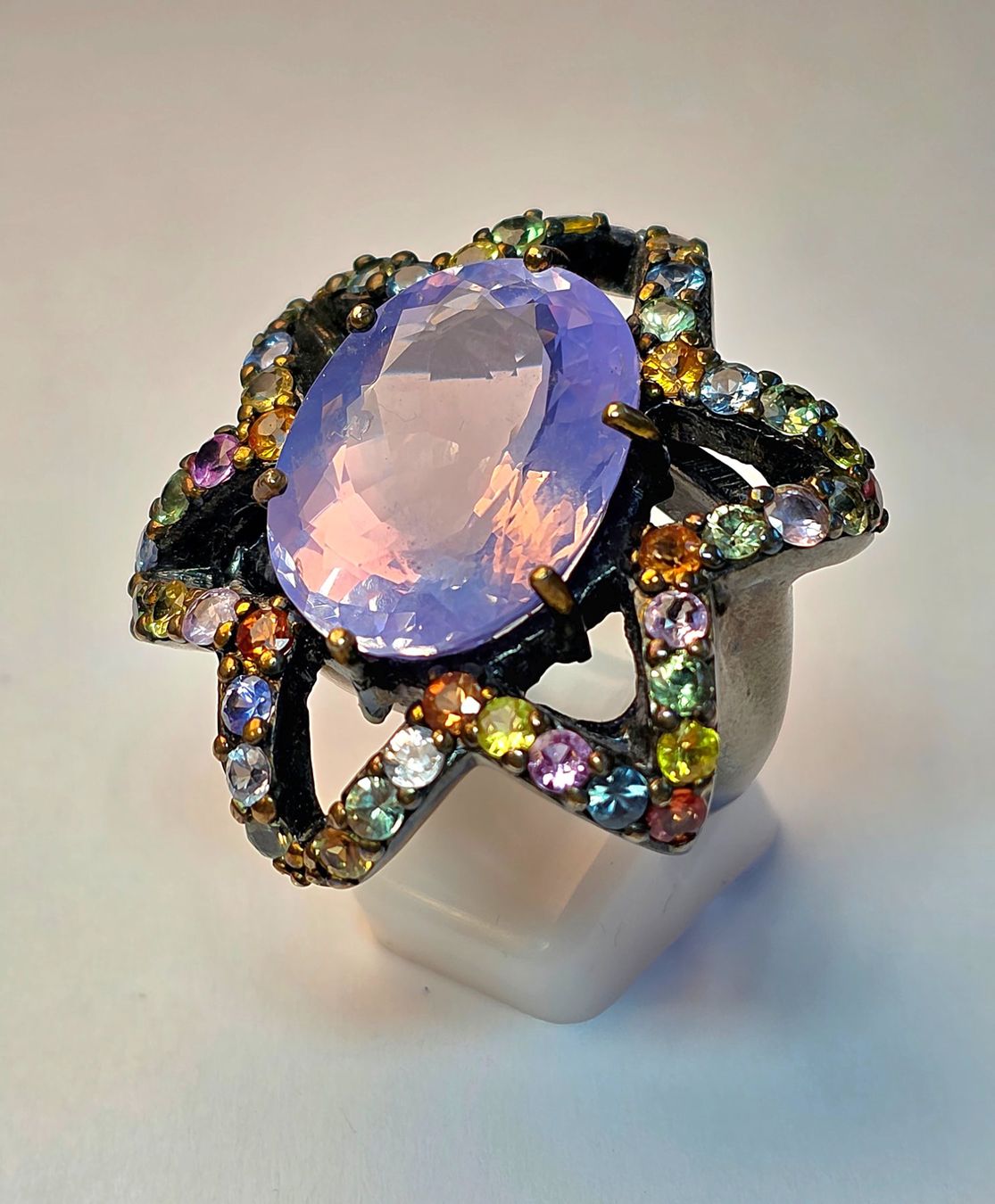 Anelli: Einzigartiger Ring mit vielen bunten Steinen, Grösse 57 – Nuovo (secondo la descrizione) da Zürich venduto da Bieter04 1