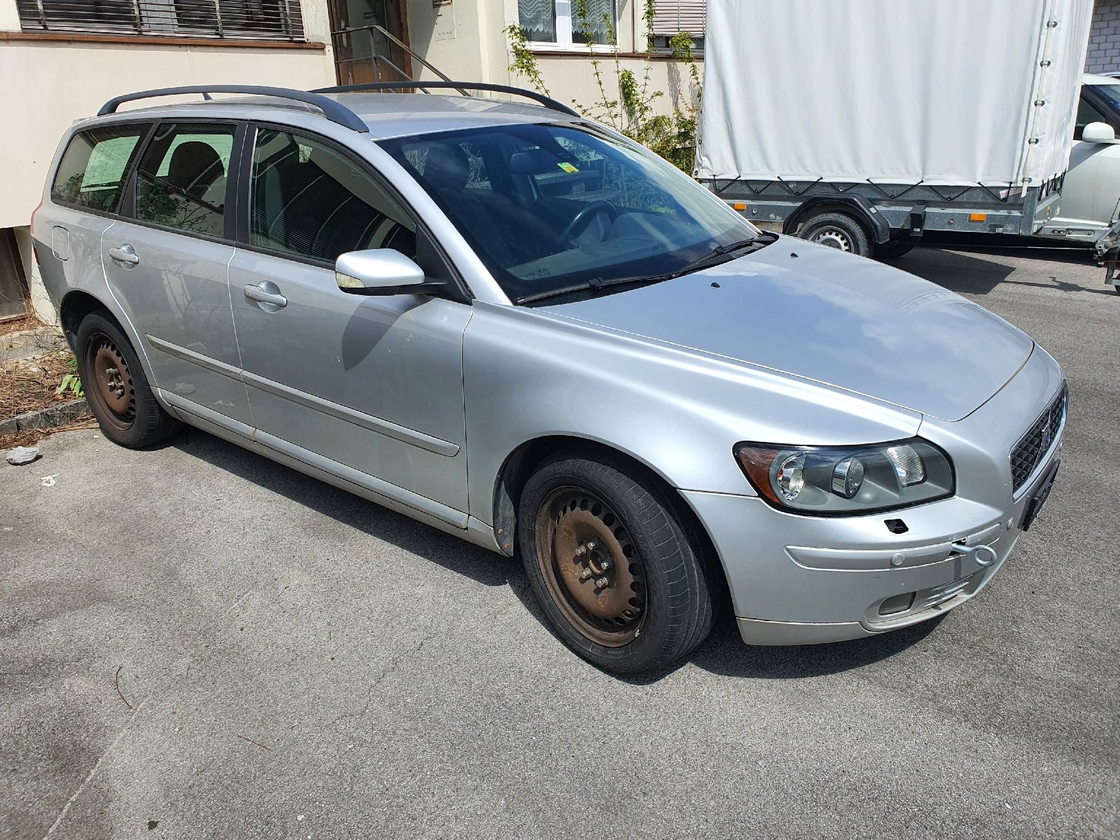 Volvo Automobili: Volvo V50 günstig – Usato da Benken SG venduto da vg.globus 1