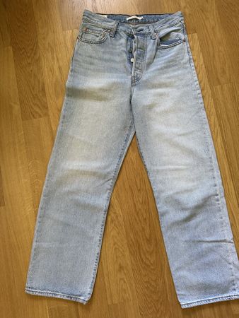 Jeans Levi's Ribcage Straight bleu taille 29 bon état