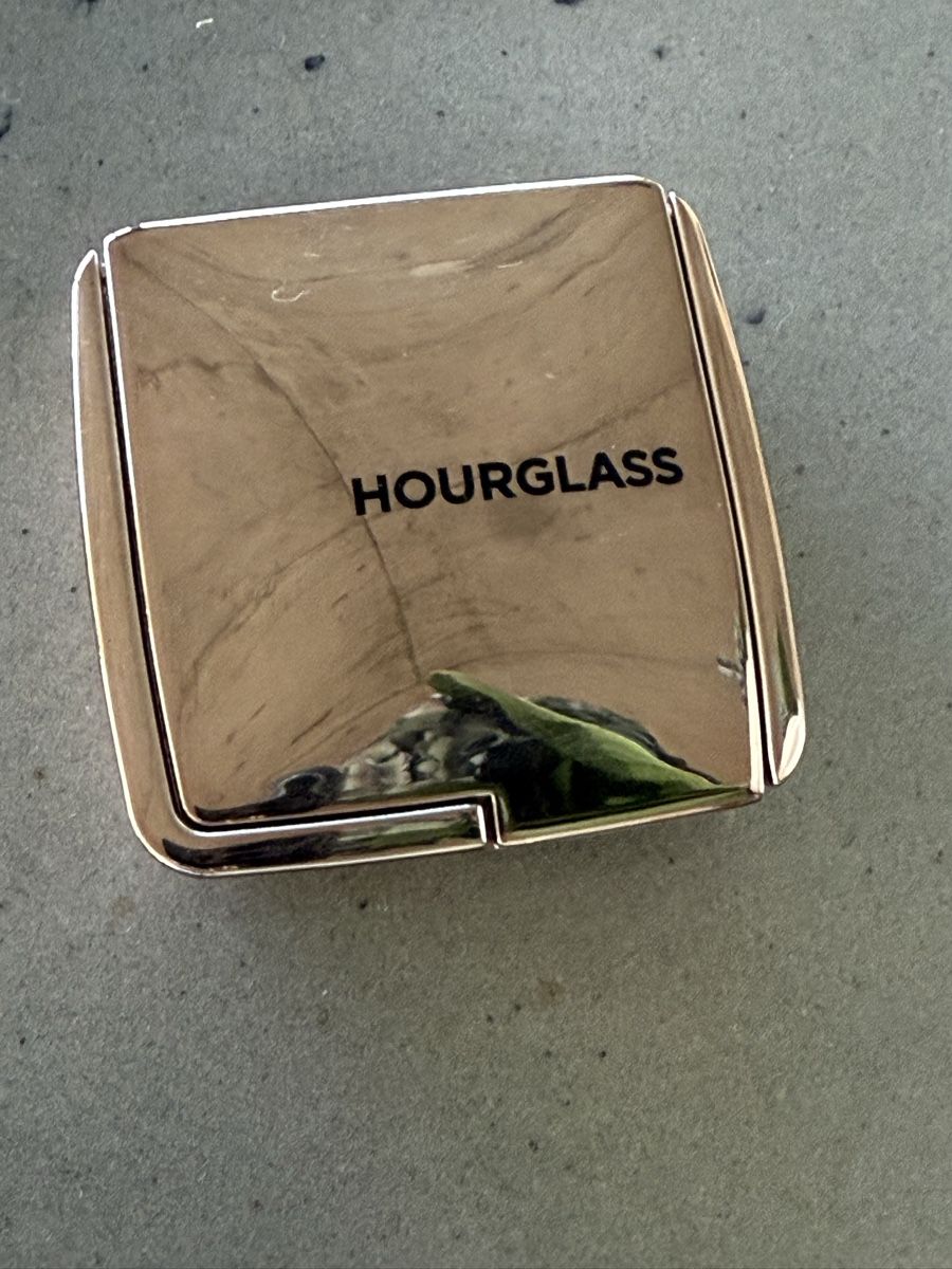 Hourglass Make-up: Hourglass Bronzer Ambient Diffused Bronze Light - travelsize – Usato da Ottenbach venduto da Suni_82 3