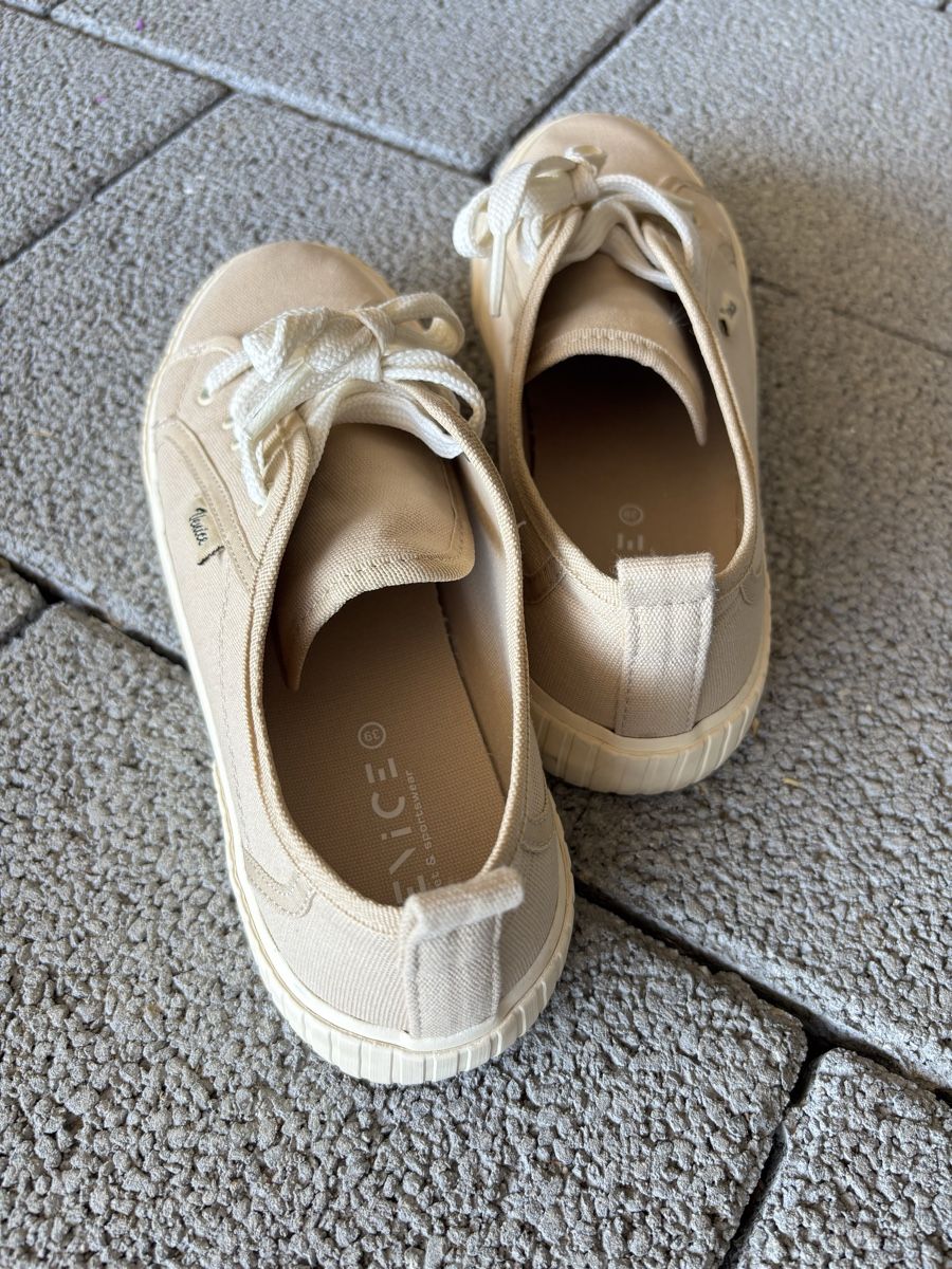 Chaussures femmes: Sneaker Venice – D'occasion à Muhen par Claudi1985 1