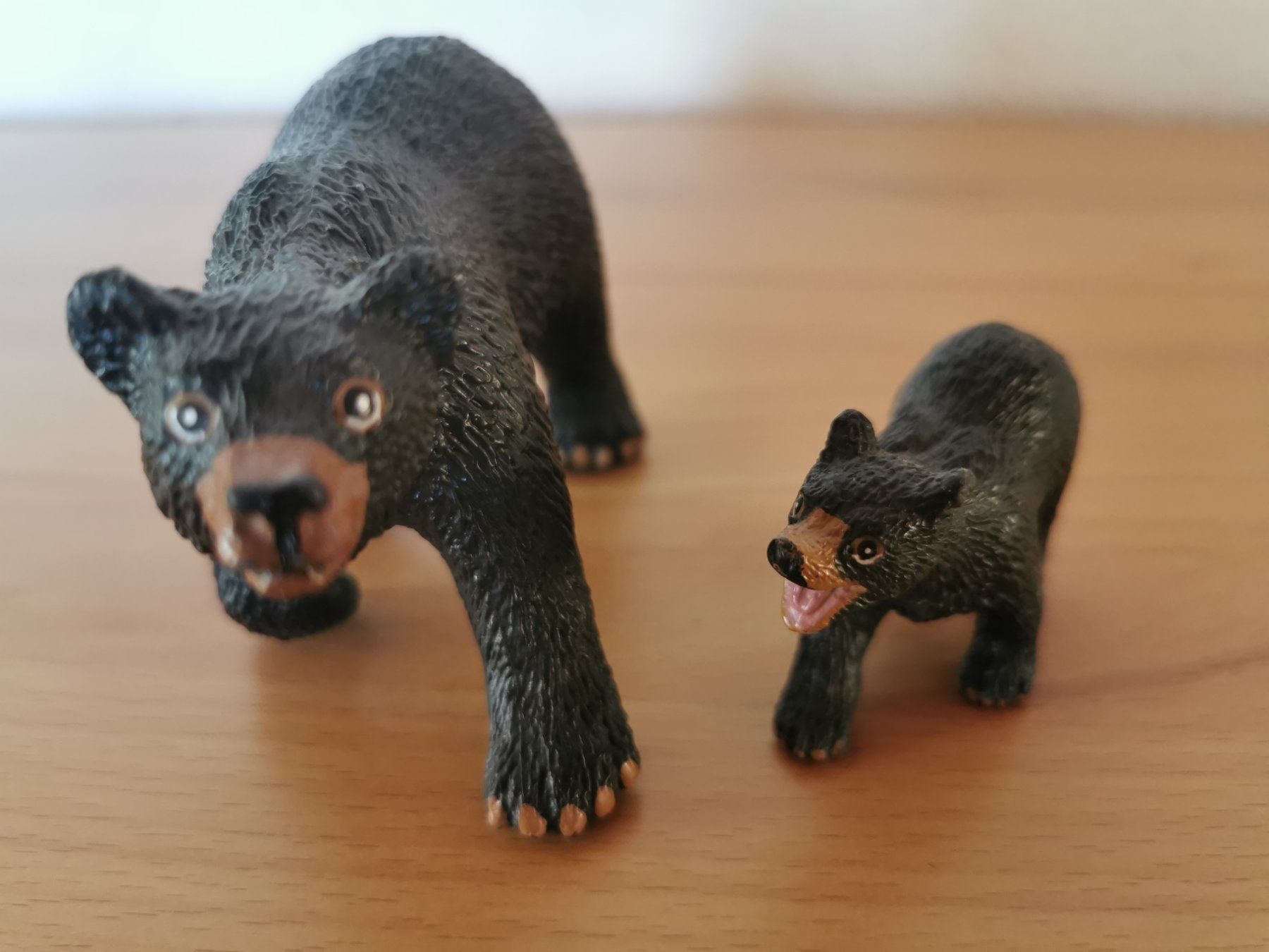Figuren: Schwarzer Bär mit Jungem, Safari Ltd. – Gebraucht aus Gebenstorf von Aturic