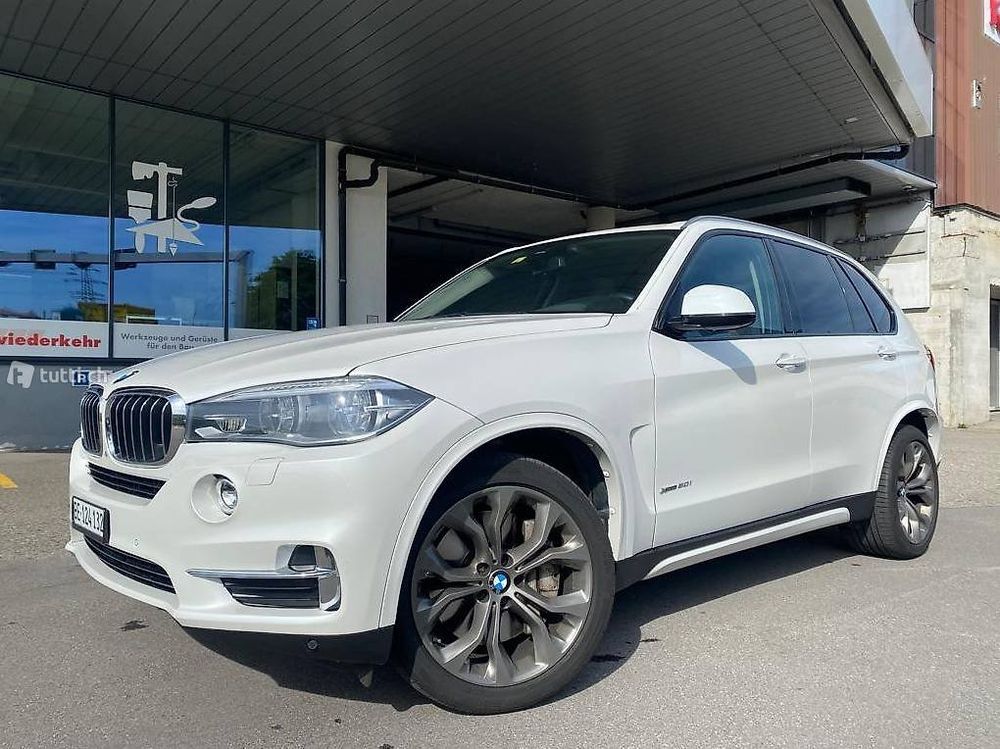 BMW X5 50i xDrive Perlweiss