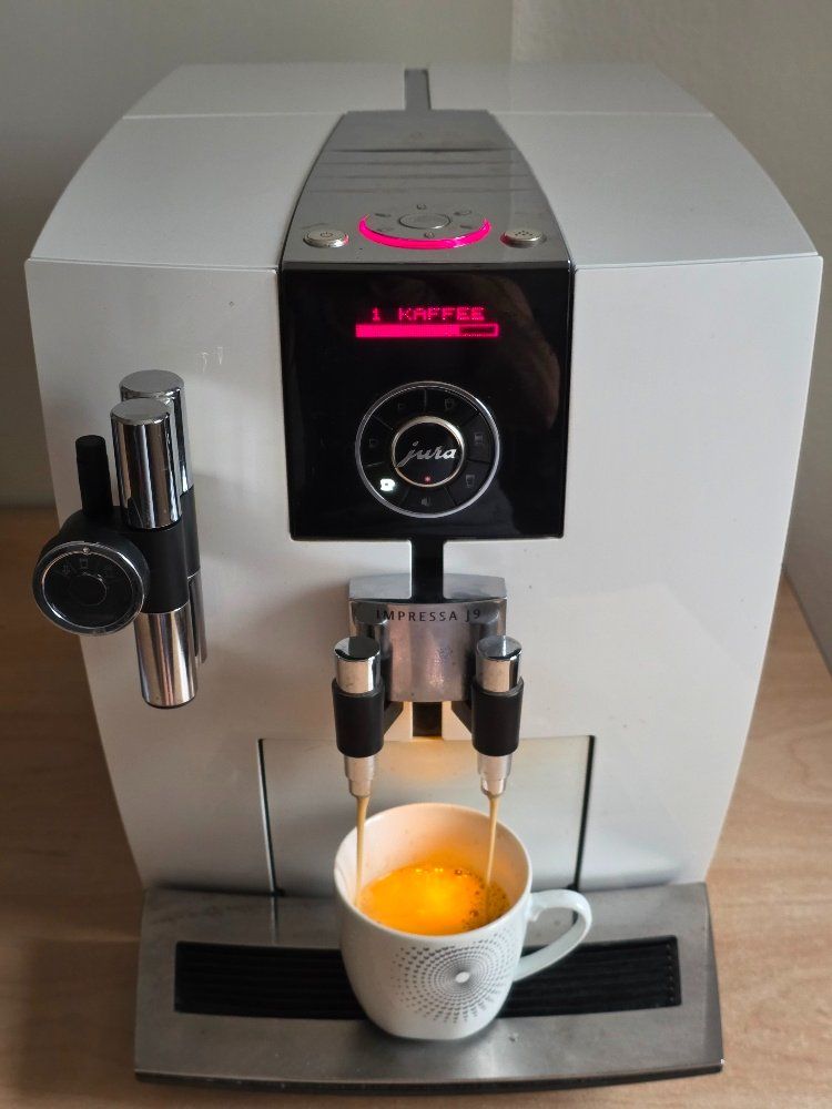 Jura Macchine per caffè & Macchine per espresso: Jura Impressa J 9.2 One Touch – Usato da Zürich venduto da mimi_zh 4