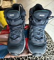 Souliers de marche