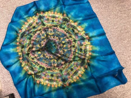 Seiden - Foulard 90x90cm mit Batikmuster