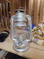 Sturmlaterne aus Metall und Glas gut erhalten