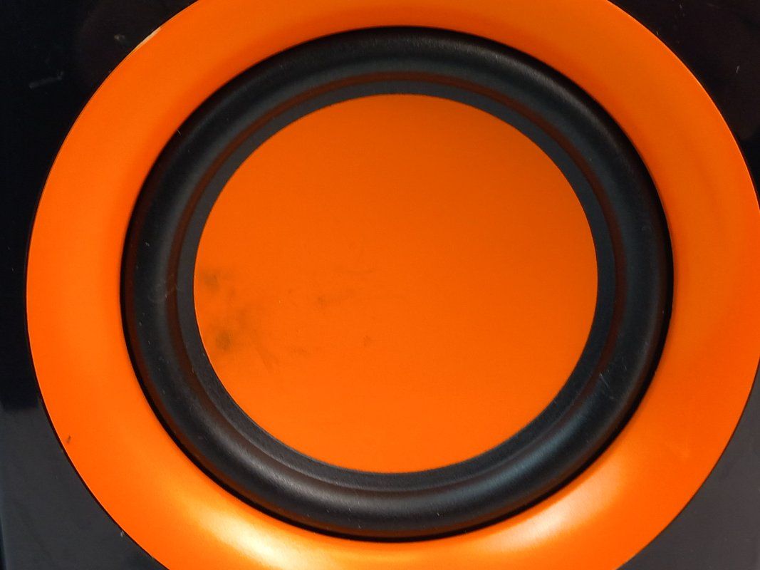 Casse acustiche: VIVENTE 2.1 Subwoofer System, black-orange – Usato da Hünenberg venduto da Restwert_Zug 2