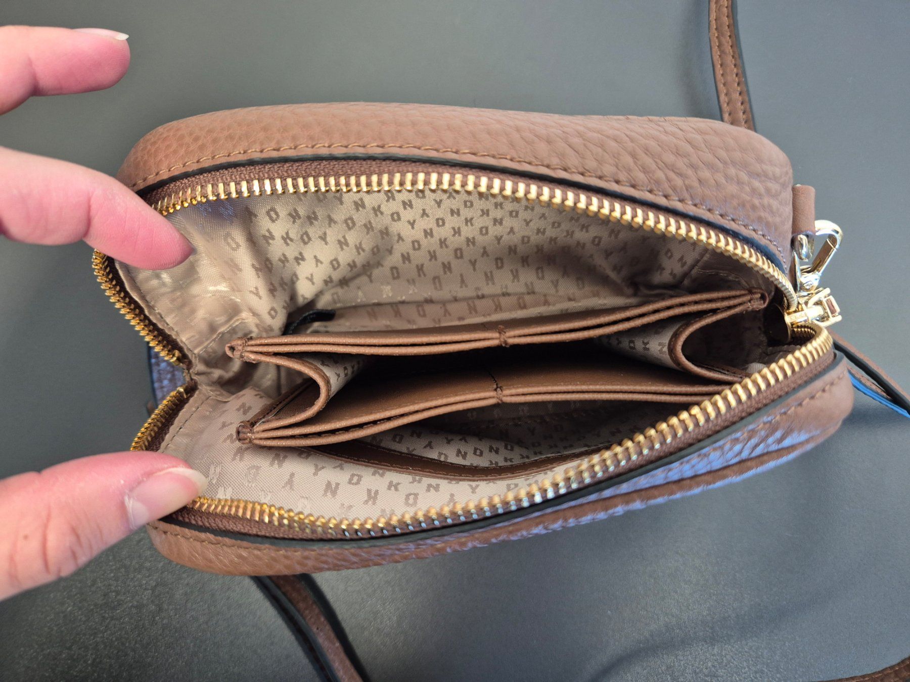DKNY Borse da donna: Kleine Tasche von DKNY – Usato da Mühlau venduto da Jolanda_T 2