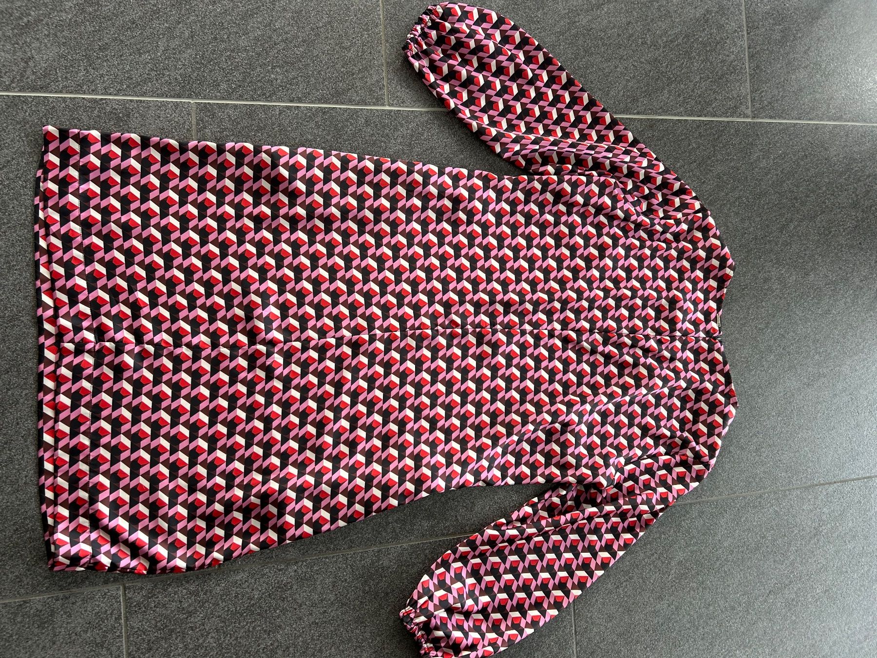 Kleider: Cinque Kleid Grösse 38 – Gebraucht aus Lengnau AG von gercla