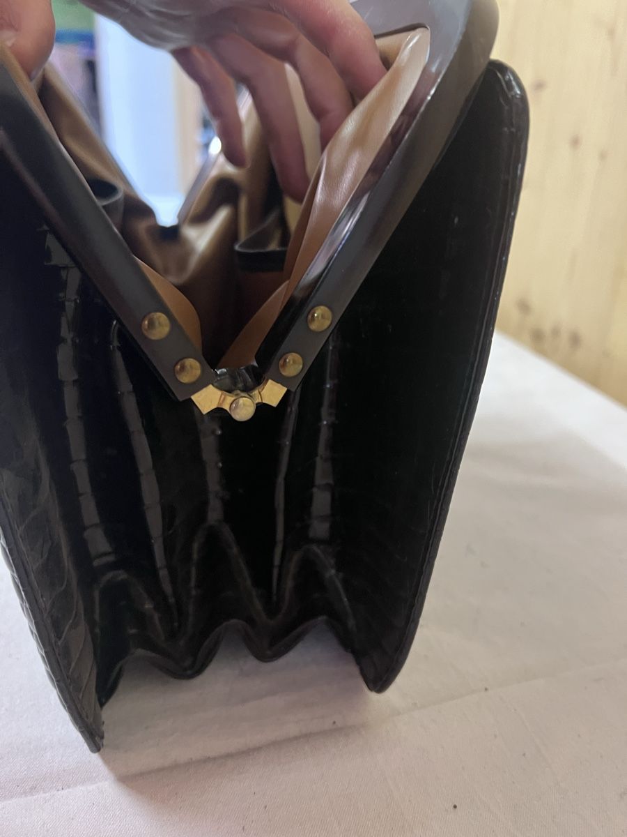 Taschen für Damen:  Schöne Handtasche (35) – Gebraucht aus Glattfelden von bro_f2vv 4