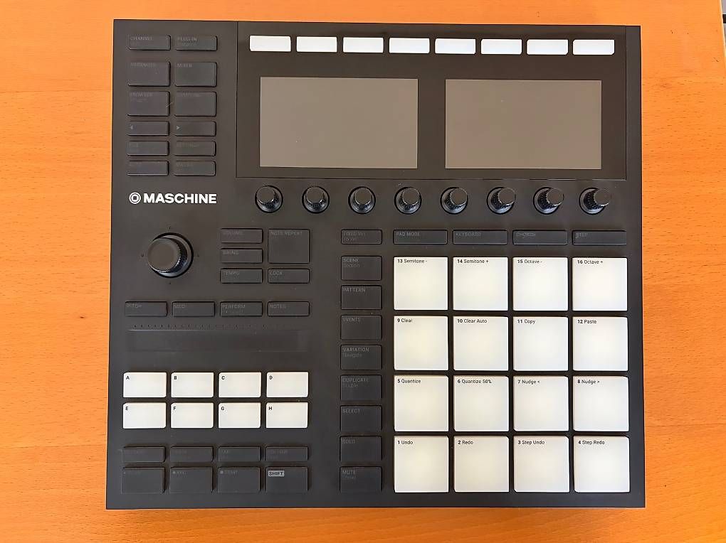Native Instruments Strumenti musicali: Native Instruments Maschine MK3 avec Mallette de transport – Usato da Bex venduto da rseignez 1