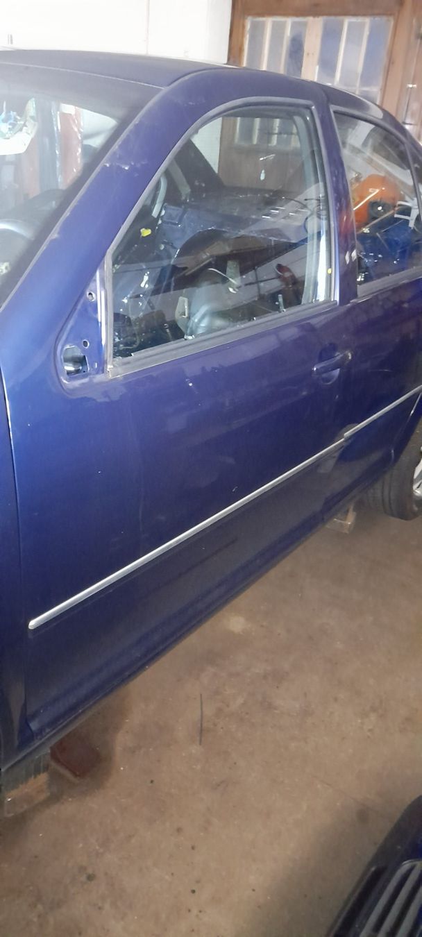 Alle Autoersatzteile: Türe VW Bora – Gebraucht aus Cham von vento9 1