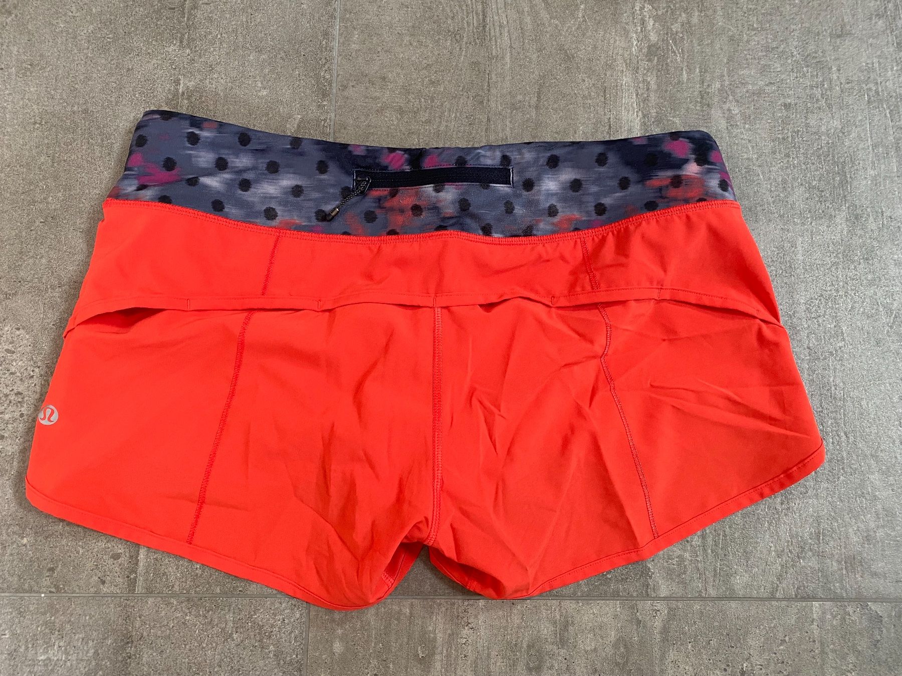 Lululemon Hosen: Lululemon Run Times Short (Neuwertig!) – Neu (gemäss Beschreibung) aus Bern von lolapennt 1