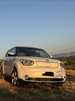 Elektroauto Kia Soul EV weiss mit Gebrauchsspuren