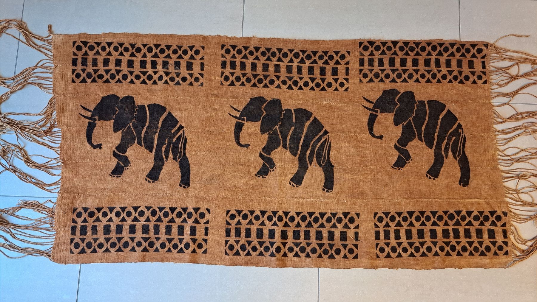 Tessuti: altes Handgefertigtes Batik Stoff Panel – Usato da Riehen venduto da Appia48