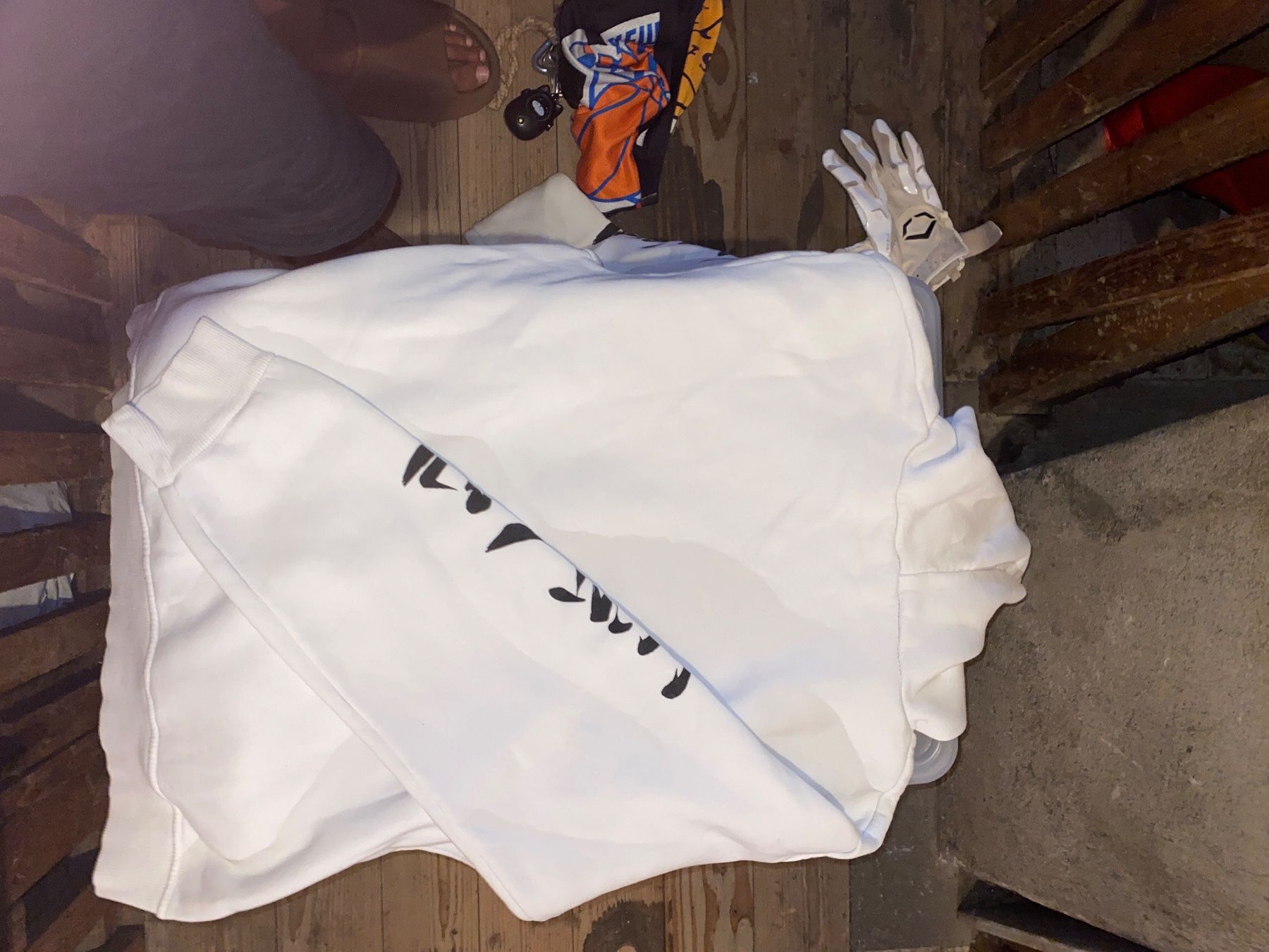 Pulls & Sweat-shirts: Naruto pulli weis – D'occasion à Luzern par Liam.01 1
