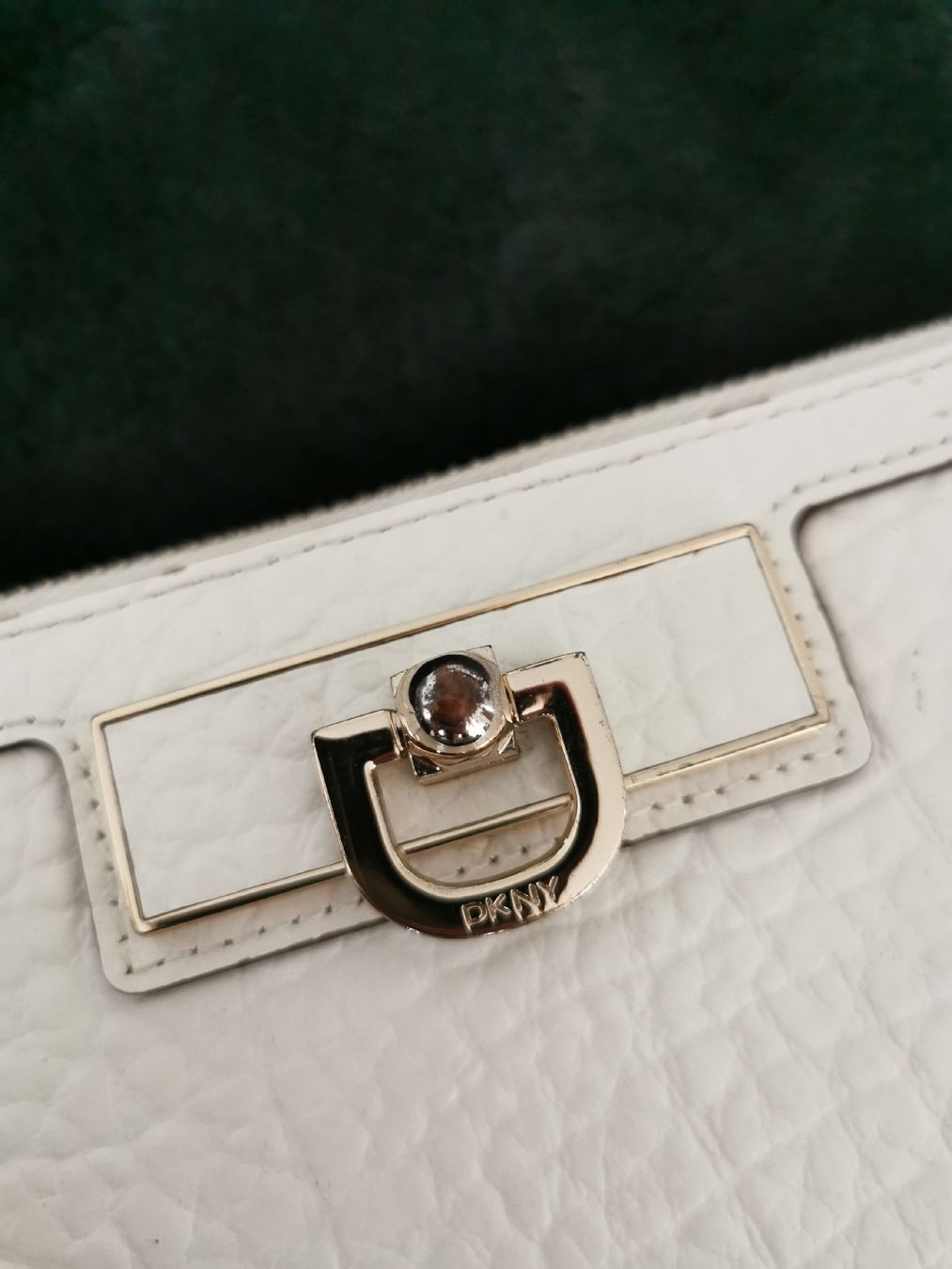 DKNY Portamonete: DKNY Portemonnaie – Usato da Zürich venduto da Rae0850 2