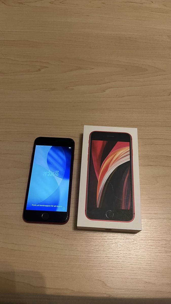 Apple Telefoni cellulari / Smartphones: iPhone SE 2nd. generation rot – Usato da Zug venduto da Natatu