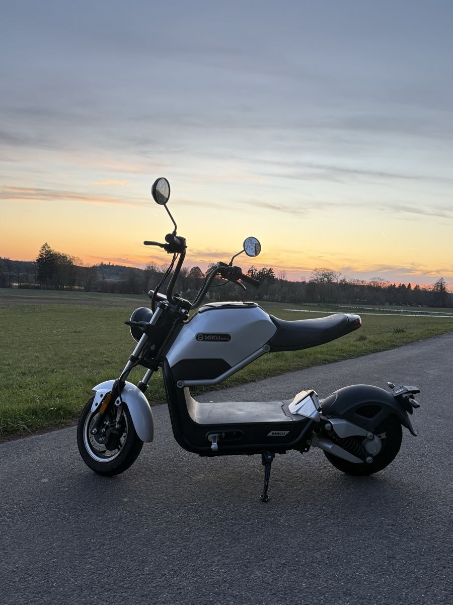 Scooters: Miku max – Gebraucht aus Pfäffikon ZH von m.2345mh