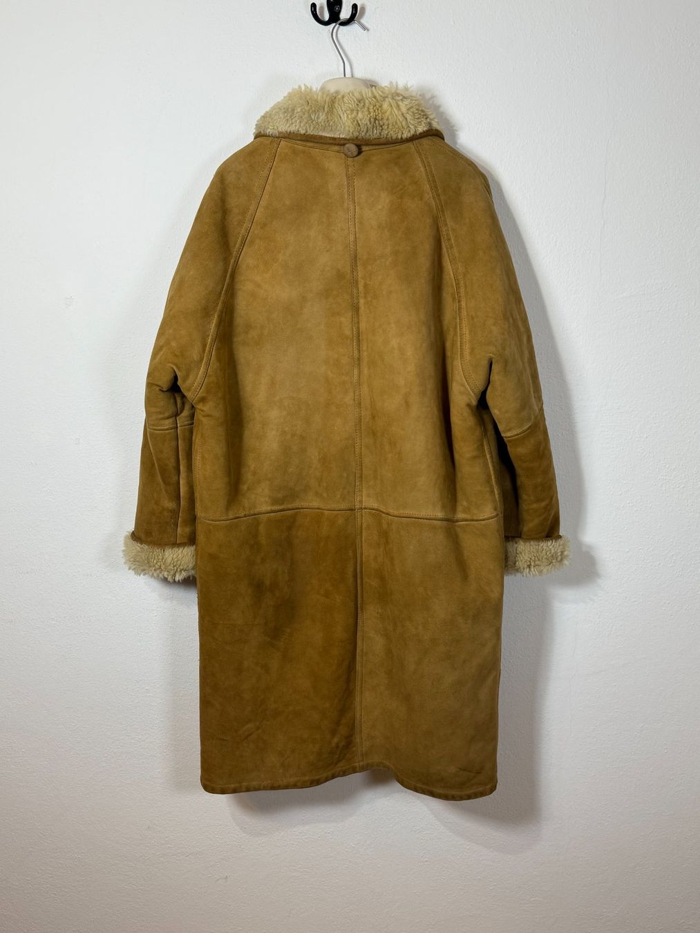 Cappotti: shearling winter coat montone – Usato da Lugano venduto da TheUniversalClothing 4