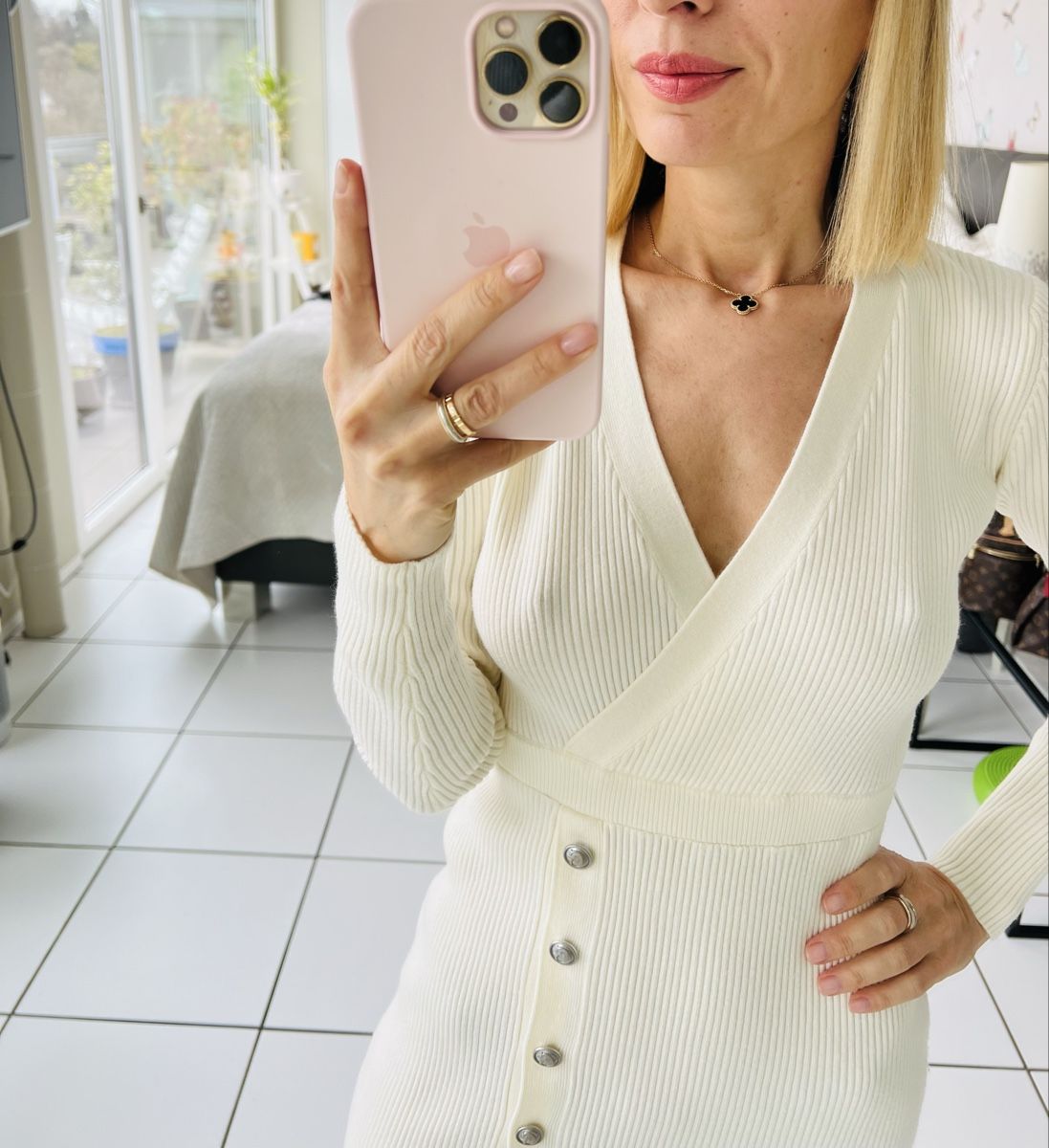 Guess Vestiti: Dress Guess  – Usato da Zürich venduto da agi_j875 5